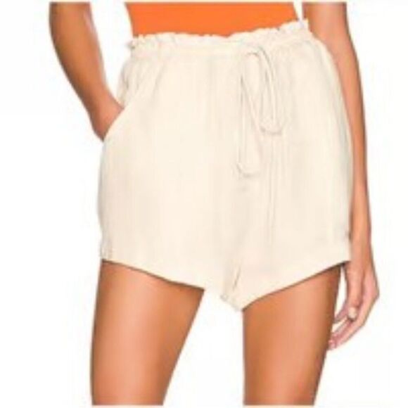 NWT Free People Mirella Cinched Drawstring Cream Shorts Viscose Linen Boho - Picture 3 of 9